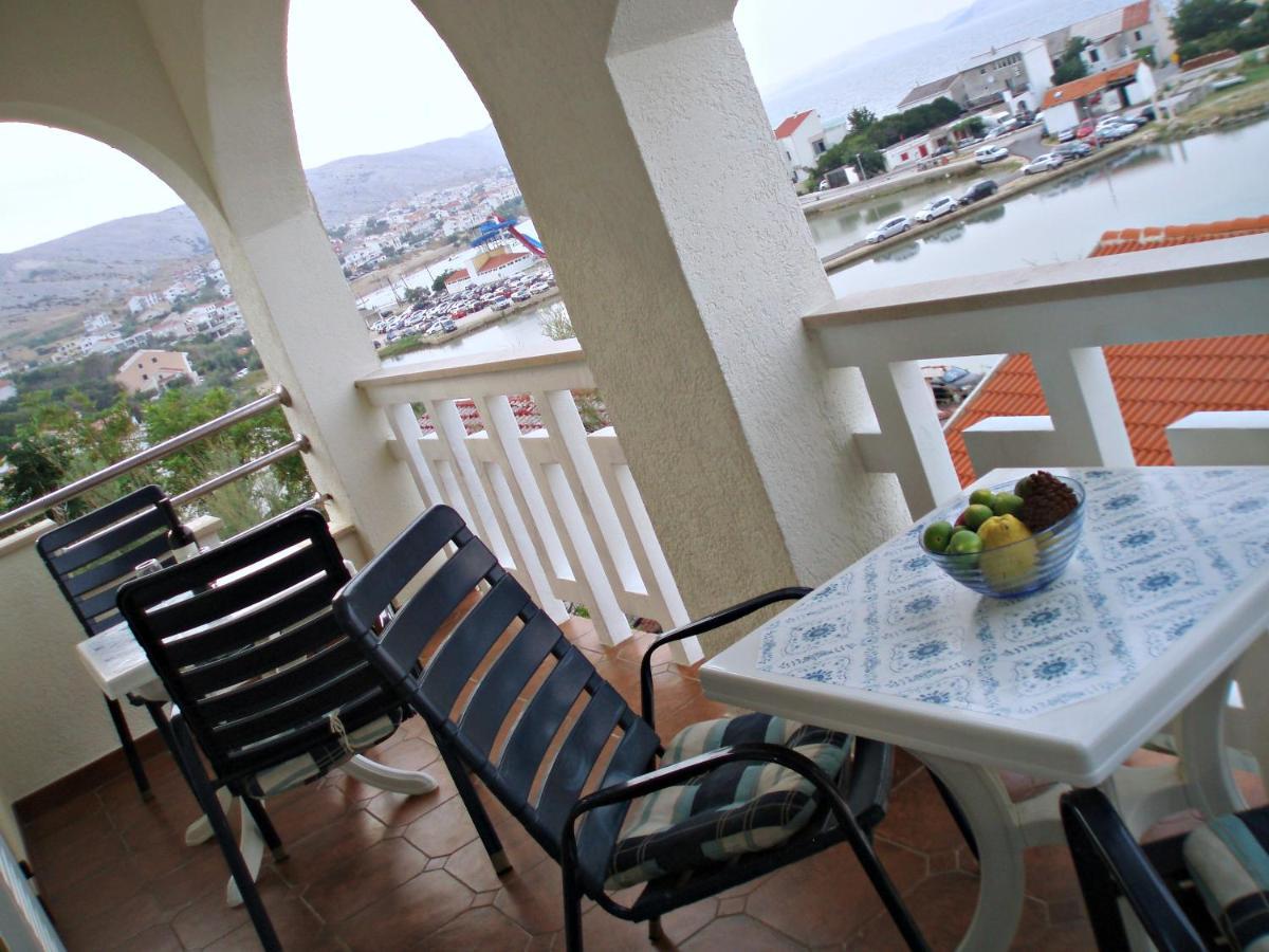Apartments Tatjana Pag Exterior photo