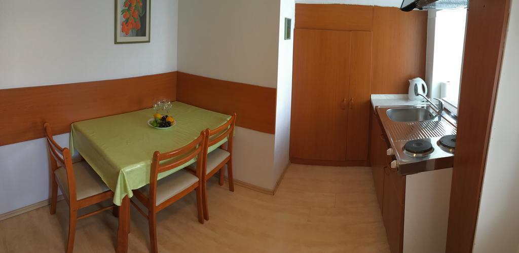 Apartments Tatjana Pag Exterior photo